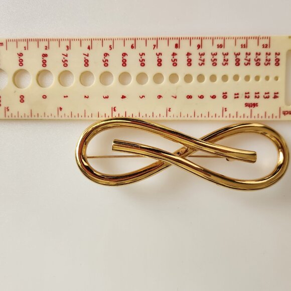 1980-S NINA RICCI SIGNED BIG VINTAGE GOLD TONE BOW BROOCH - Picture 7 of 7